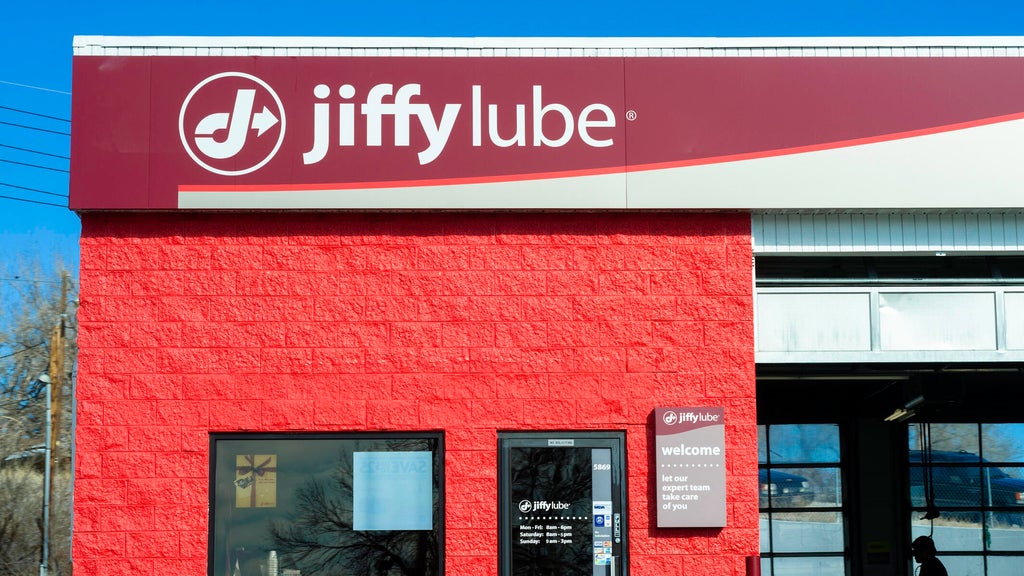 Georgia mother arrested after trying to abandon 6-month-old child at Mableton Jiffy Lube, police say — Johns Creek Health news